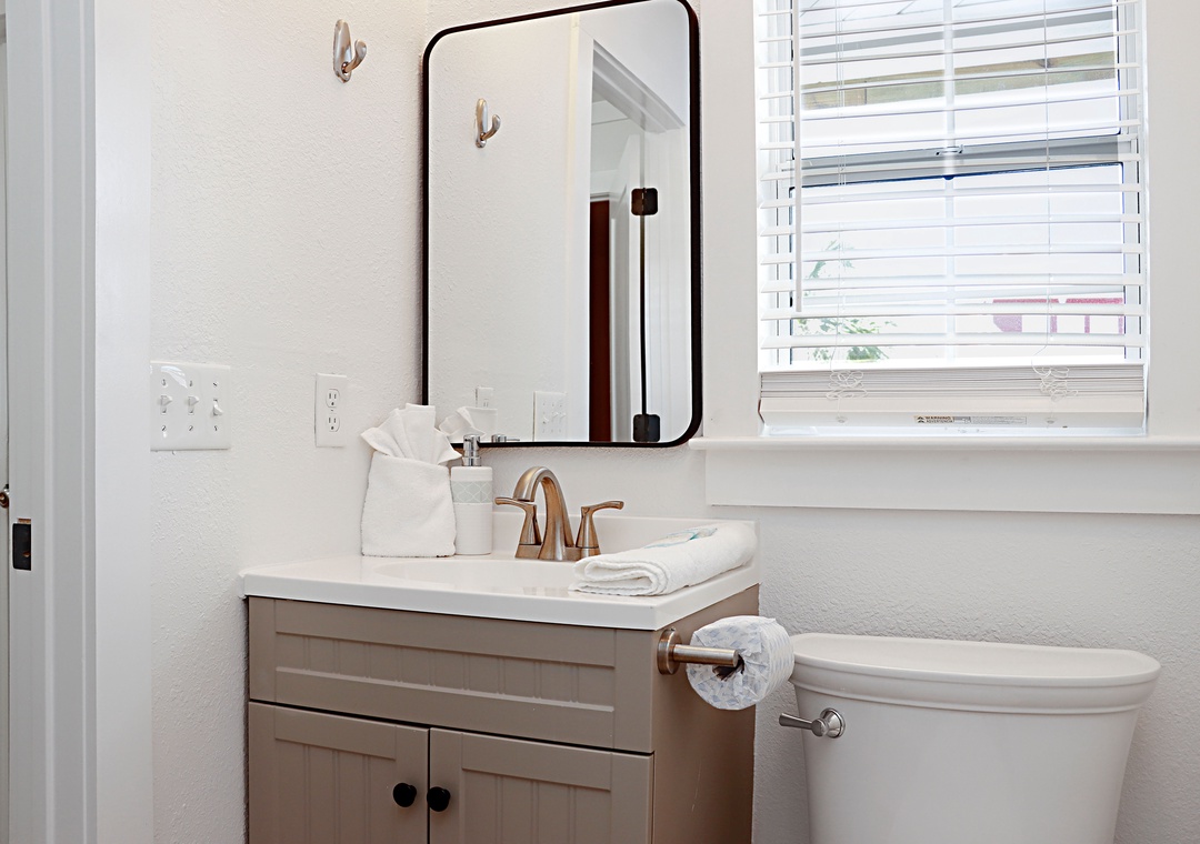 Ground Floor Full Bathroom