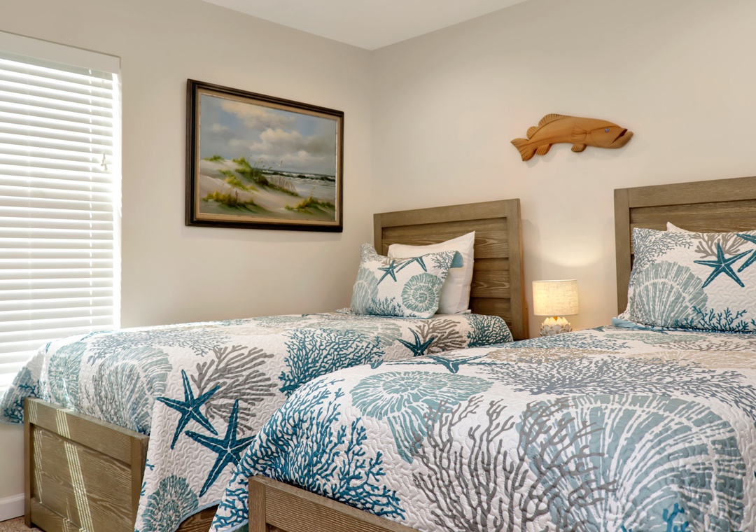 Bedroom 1 - Two Twin Beds