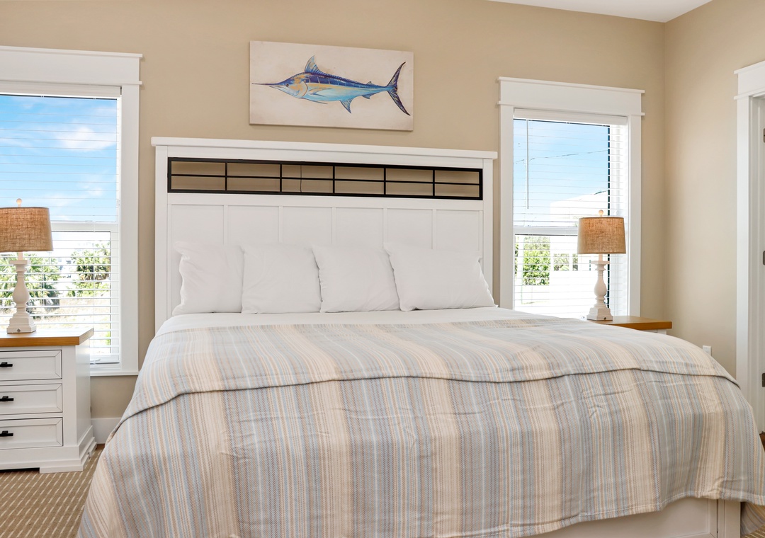 Bedroom 4 - King Bed