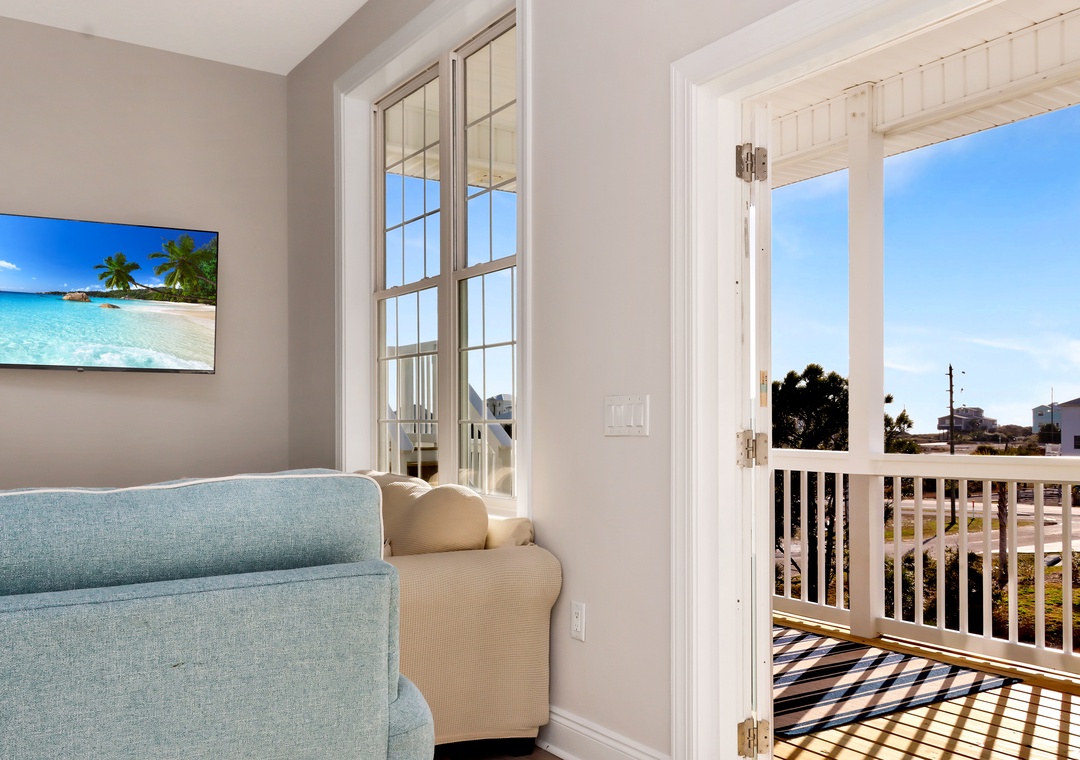 Covered Deck off of Living Room