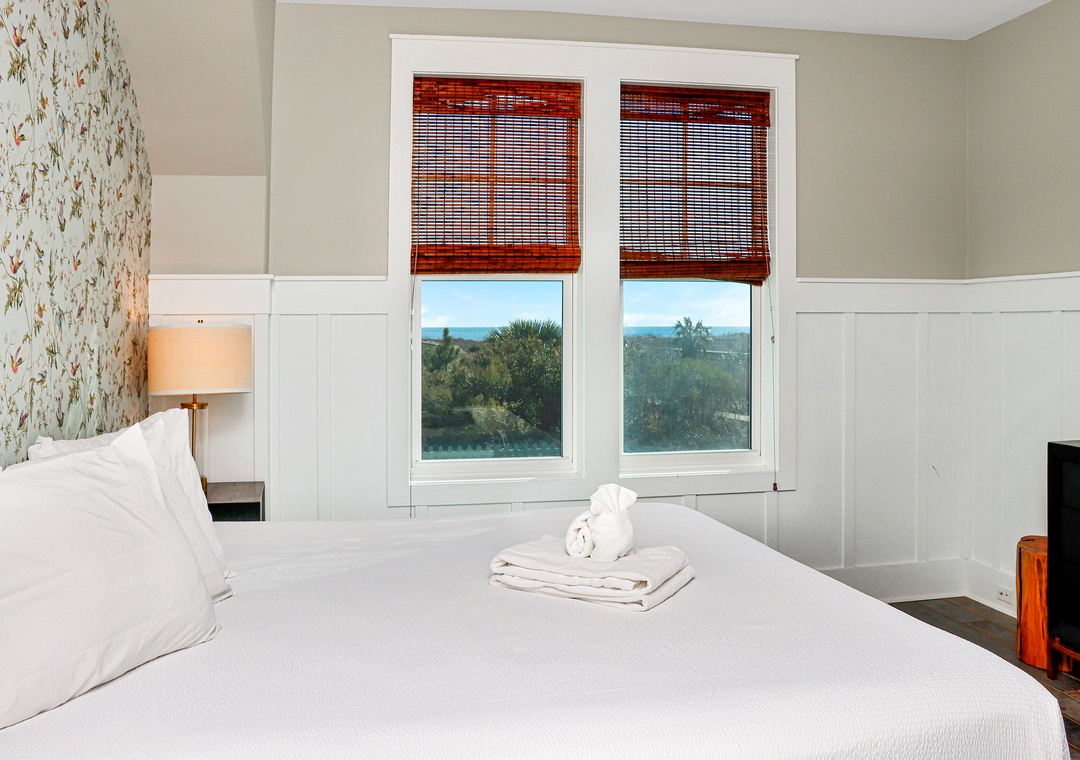 Bedroom 3 - Beachfront Bedroom with View