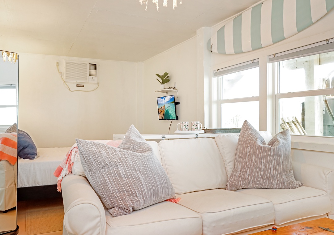 MIL Suite with Sleeper Sofa