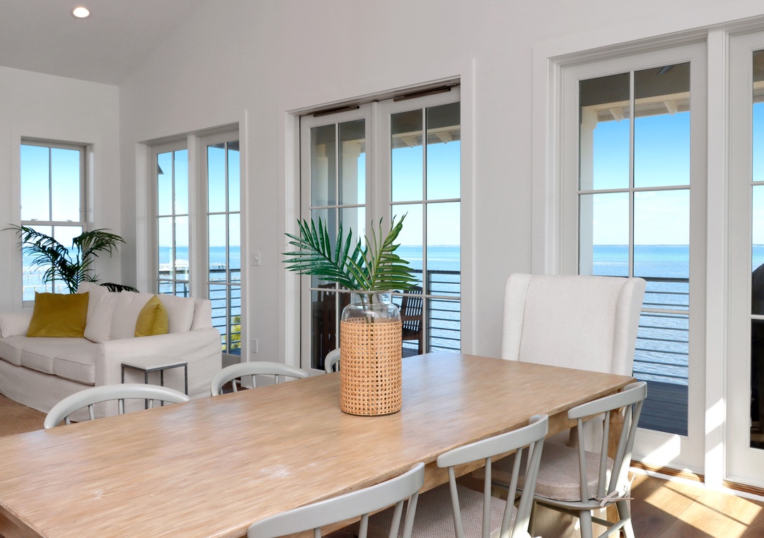 Bay Front Dining and Living Area
