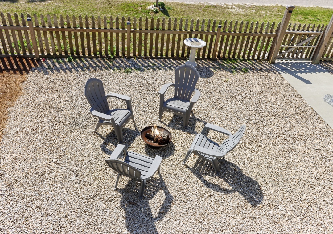 Fire Pit in Fenced Yard