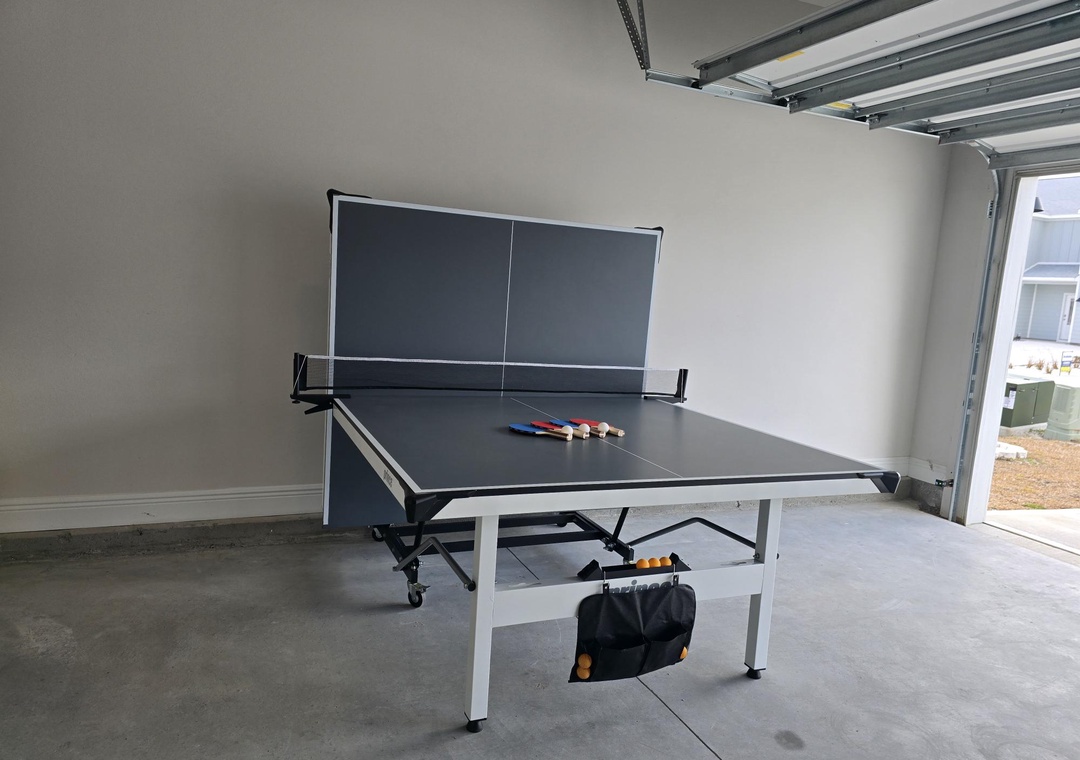 Folding Ping Pong Table