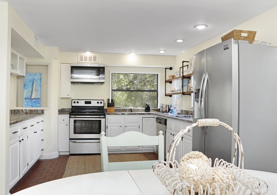 Additional Dining and Kitchen