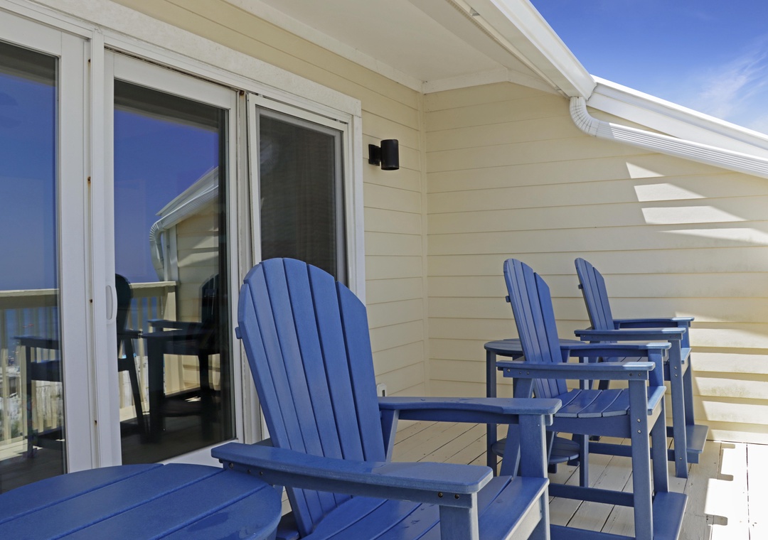 Bedroom 3 - Beach Front Deck