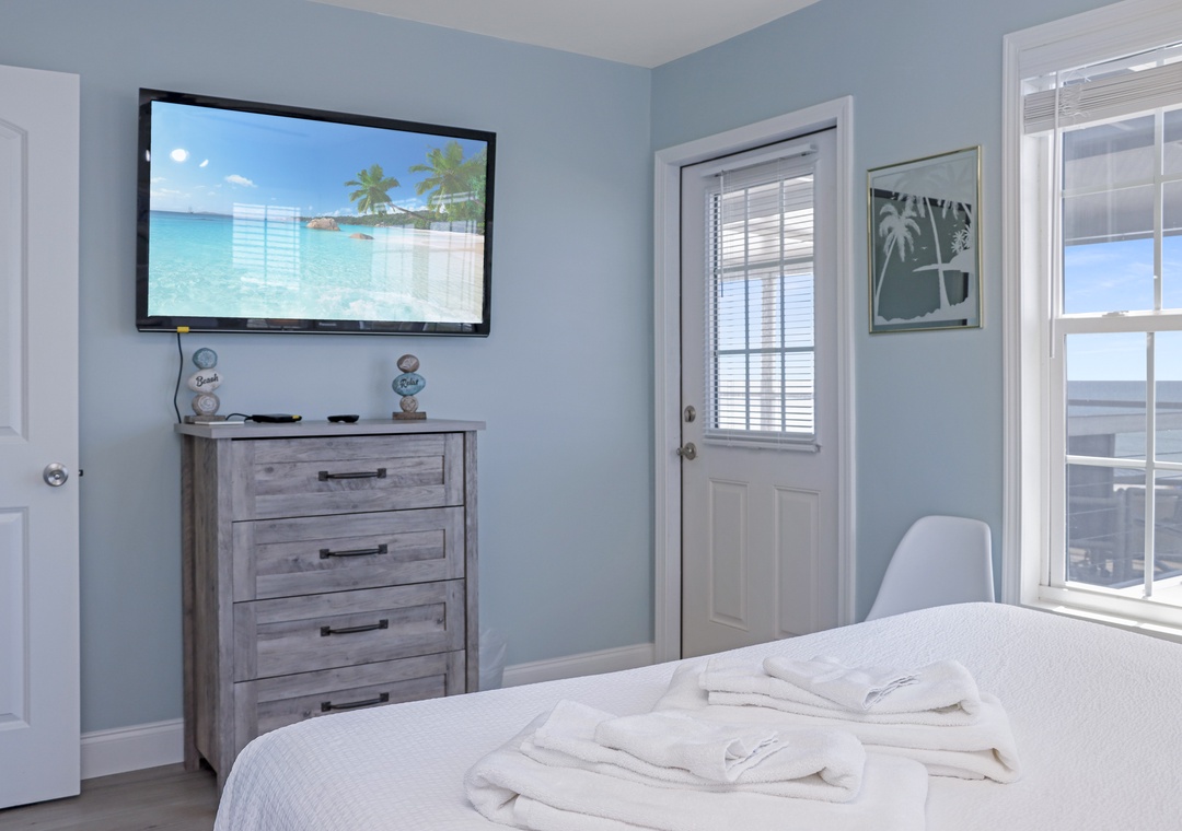 Guest bedroom 2