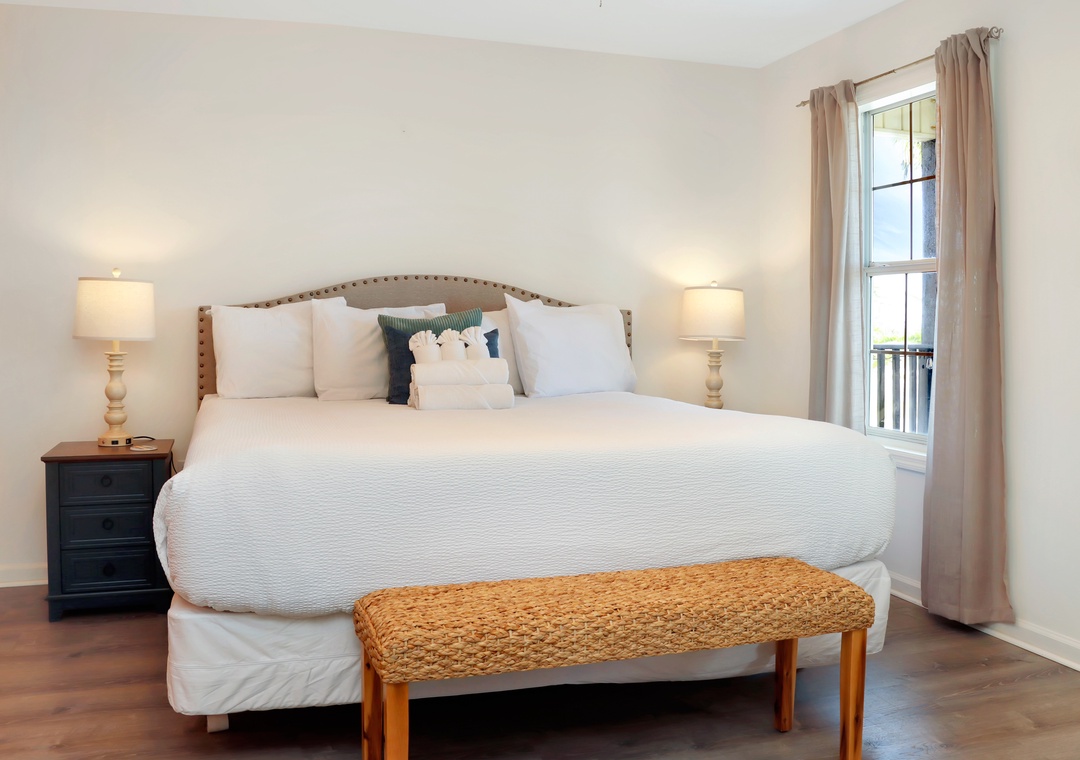 Bedroom 1 - Master Bedroom with King Bed