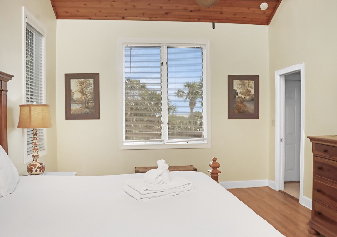 Bedroom 2 - Beach View