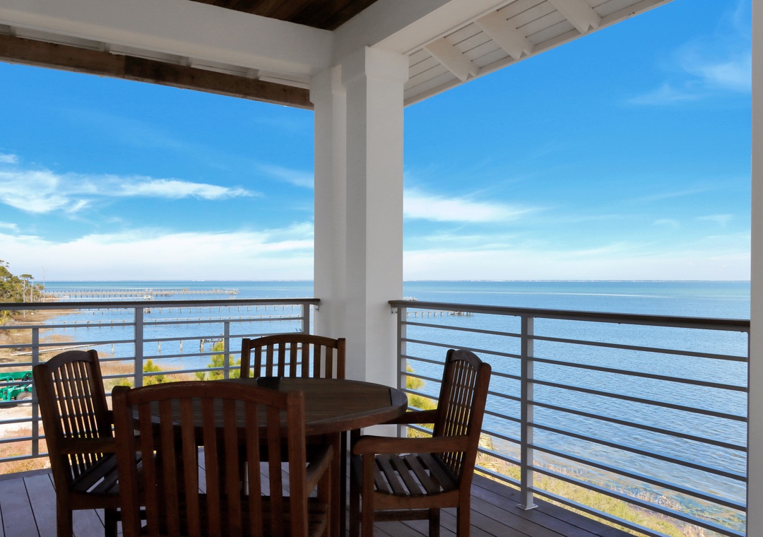 Outdoor Dining With a View