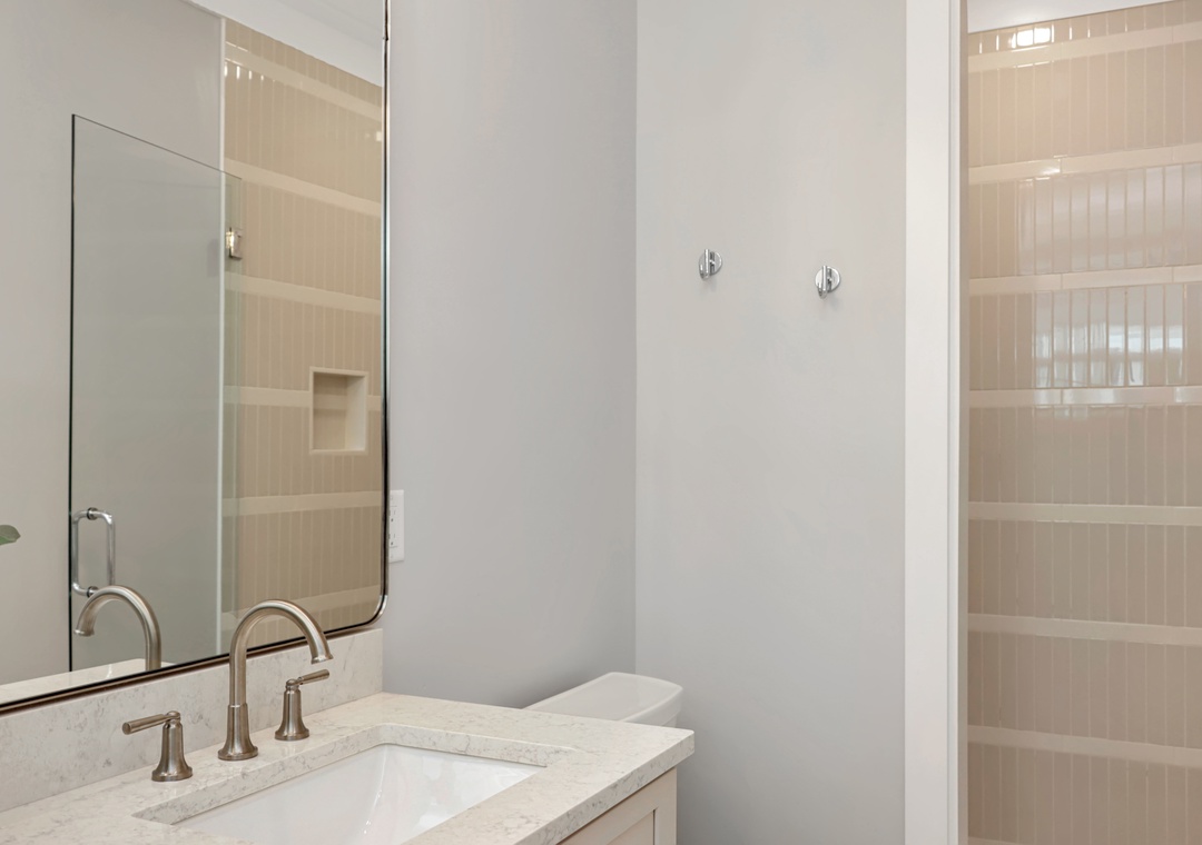 Bedroom 5 - Master Bathroom