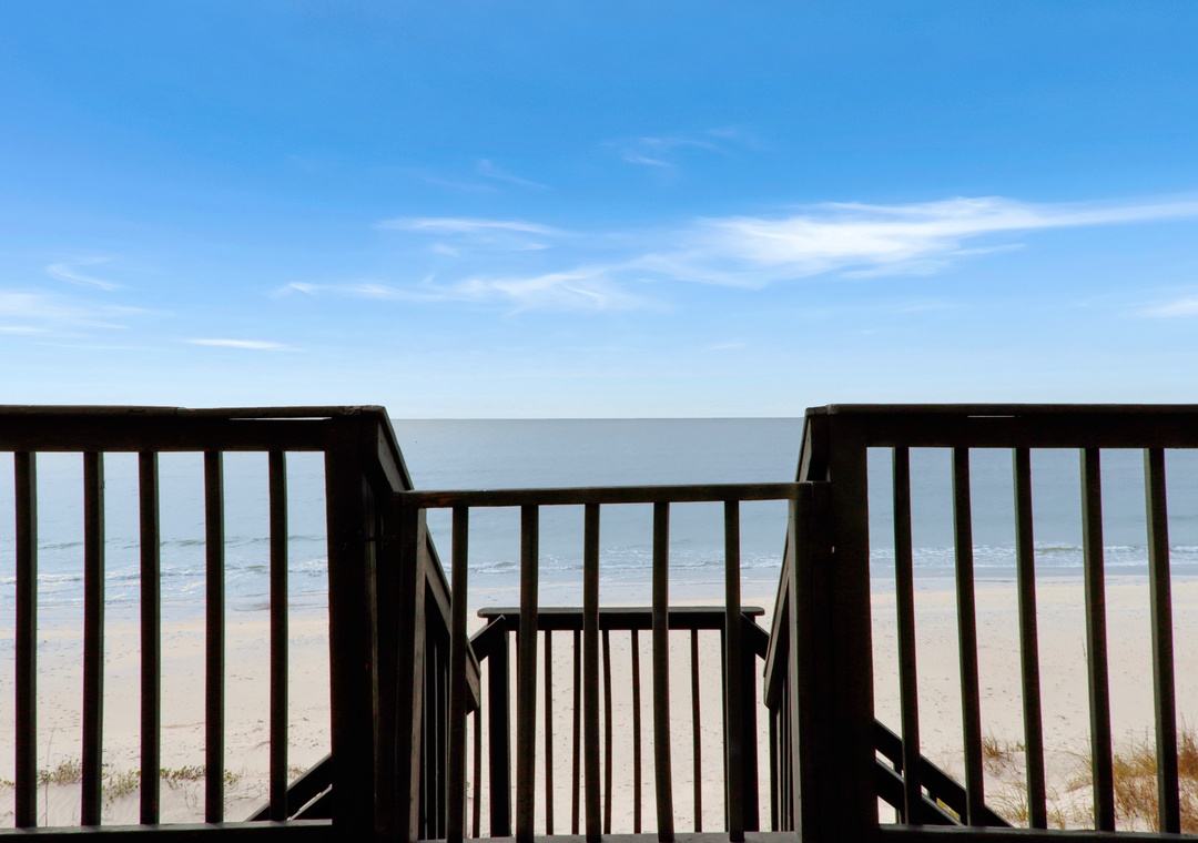 Beachfront Deck with Gate