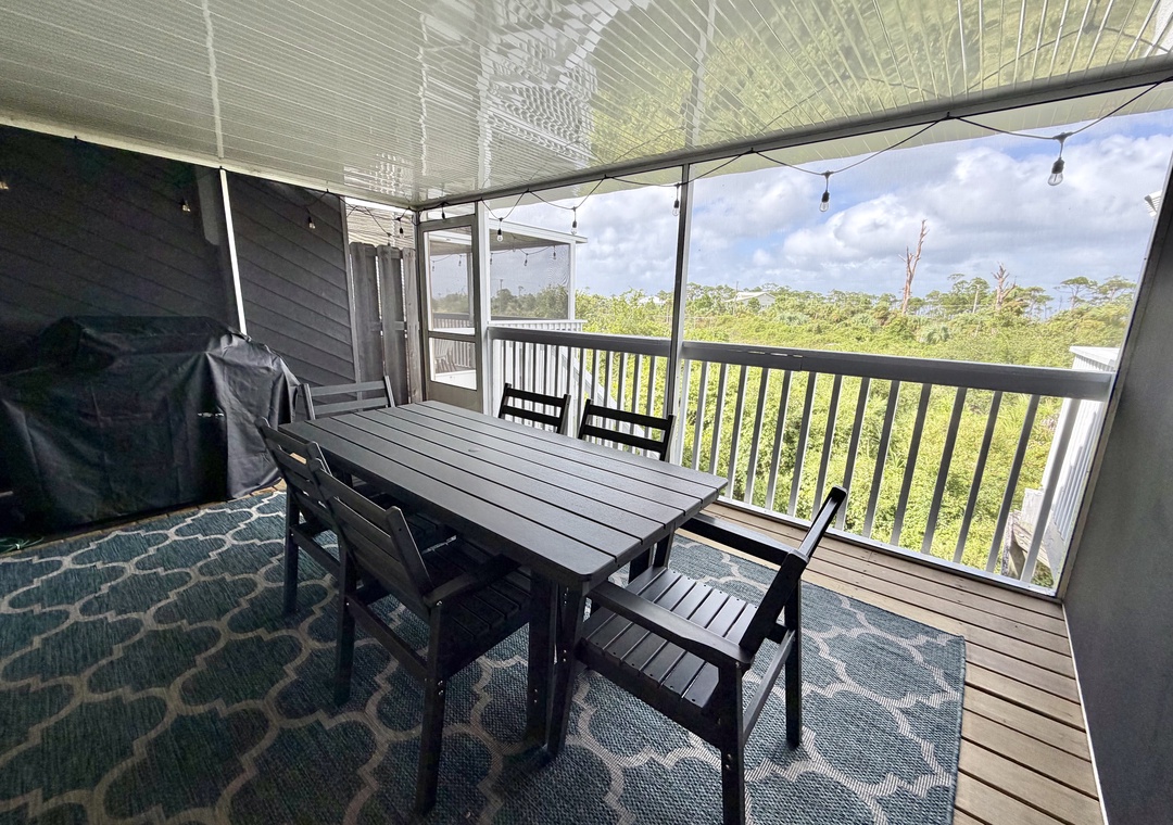 Screened Patio