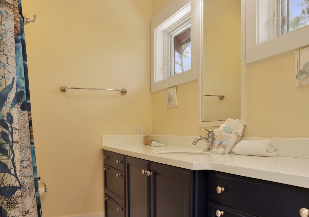Bedroom 1 - Master Bathroom