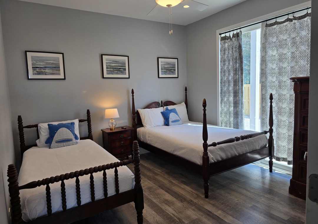 Guest Bedroom Full and Twin Beds