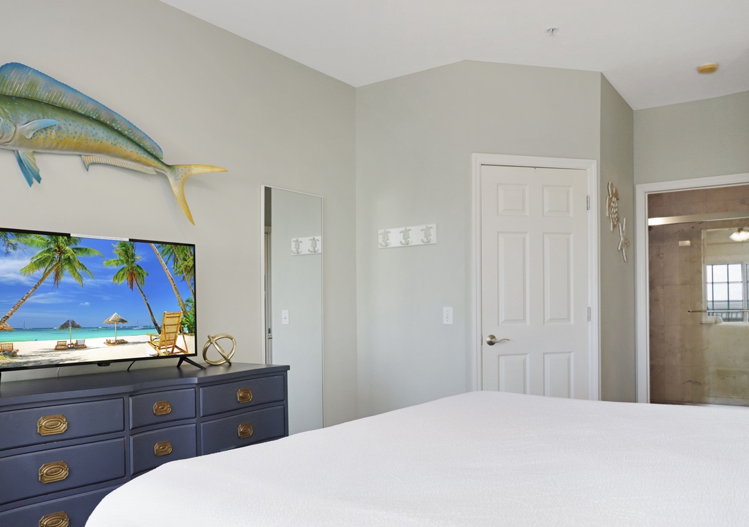 Bedroom 3 with TV and Master Bathroom