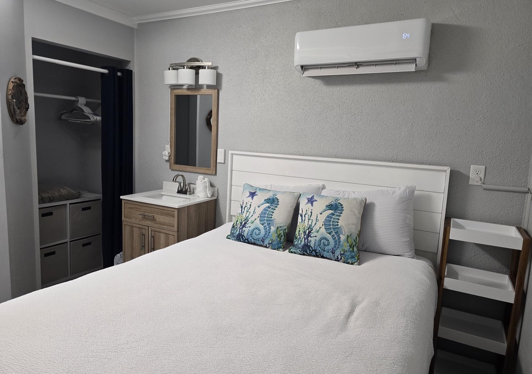 Ground Level Bedroom can Access from Garage