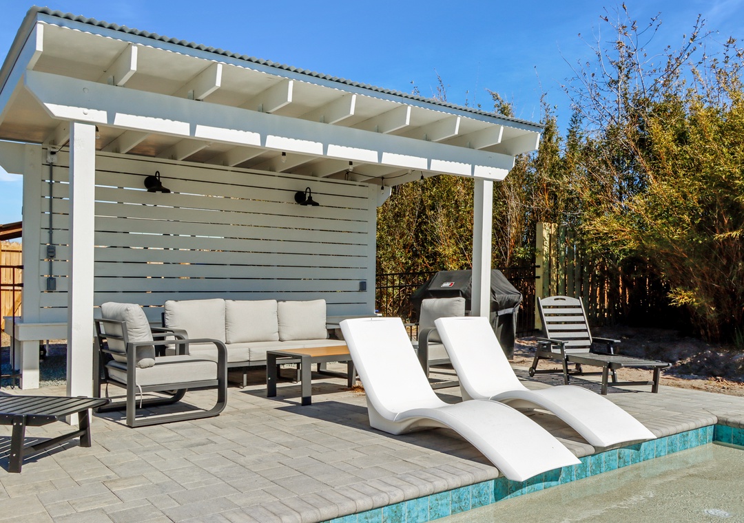 Covered Patio and Grilling Area