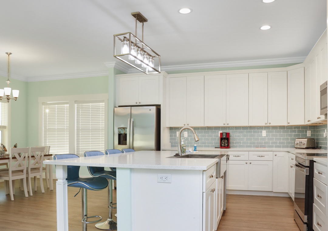 Kitchen with Large Island