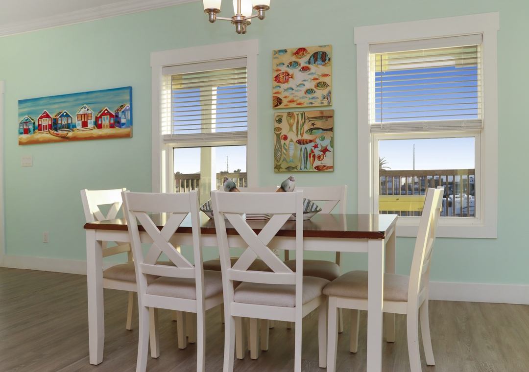 Dining Area with View onto Deck