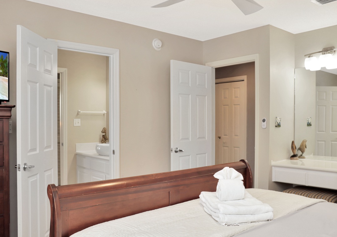 Bedroom 2 with Vanity and Full Bathroom
