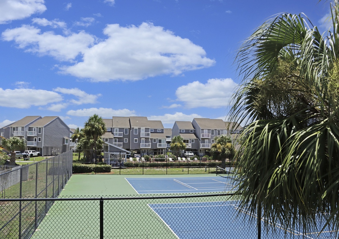 View of Tennis Courts from Main Floor Deck (1)