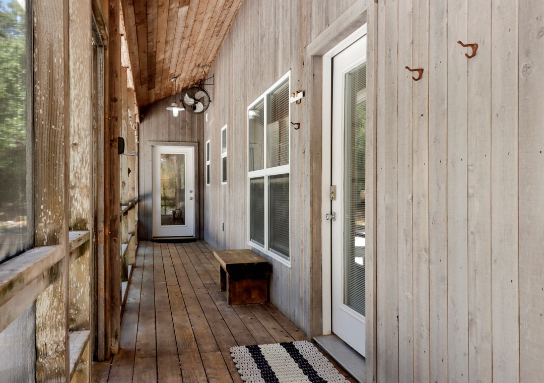 Screened Back Porch