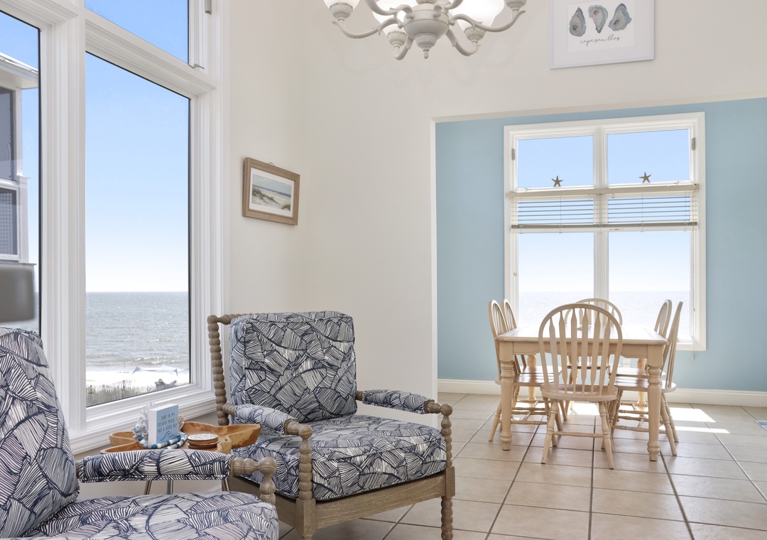 Sitting Area and Beach Front Dining