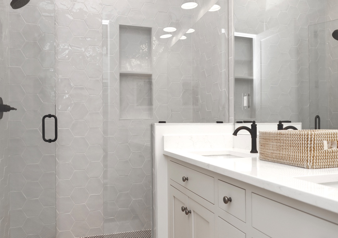 Full Bathroom - Shower