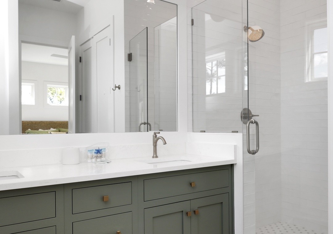 Bedroom 3 - Master Bathroom