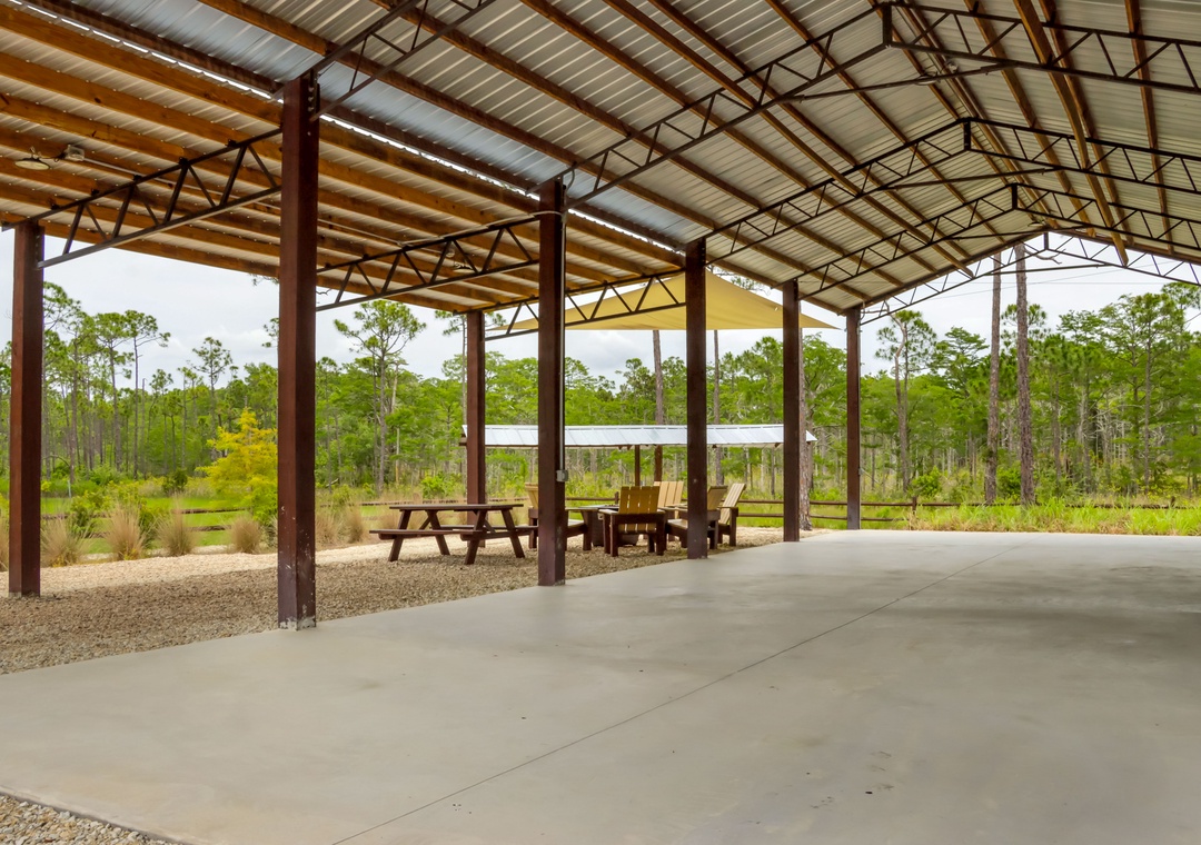 Large Covered Space for RV and Outdoor Dining