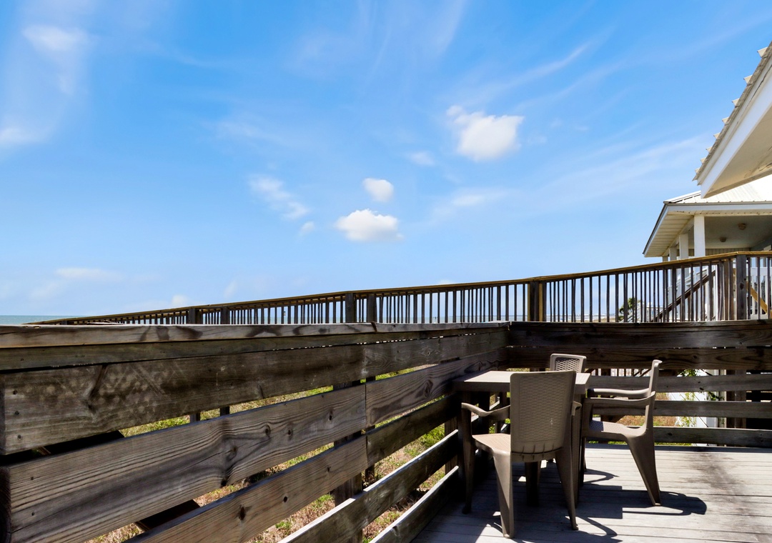 Outdoor Dining on Beach Front Deck