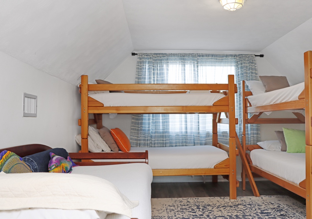 Bedroom 3 - Bunk Room
