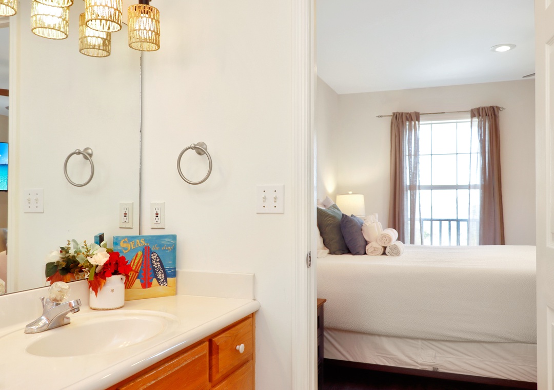 Bedroom 1 - Master Bedroom and Bathroom