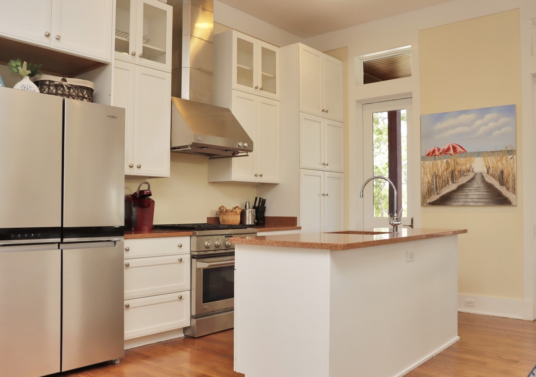 Kitchen with Center Island