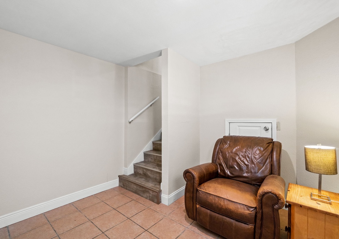 4-web-or-mls-FDP06406