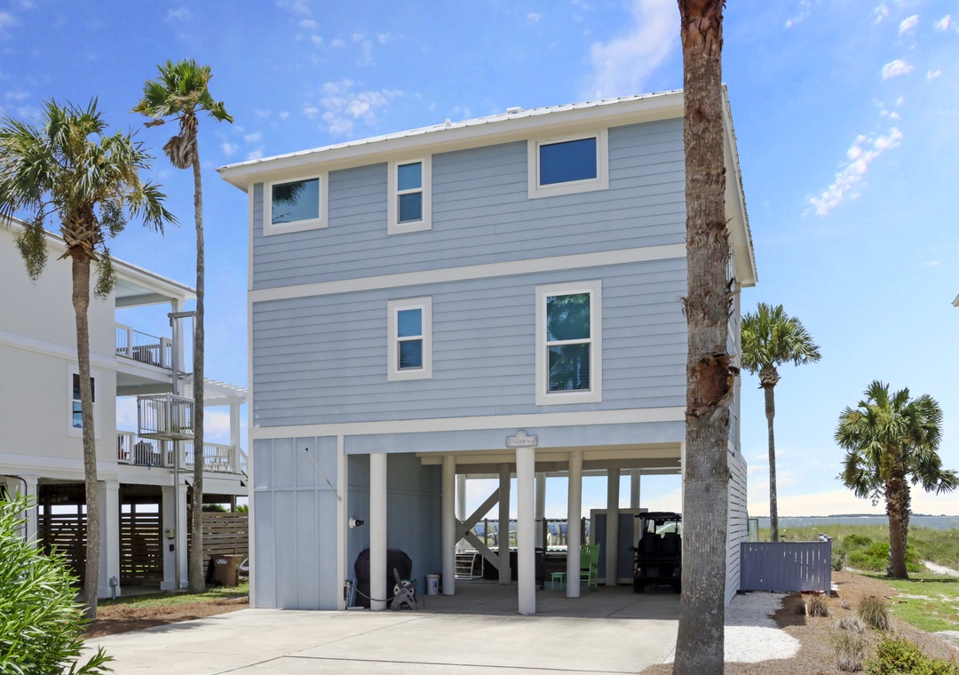 Cottage by the Sea - Beach Front