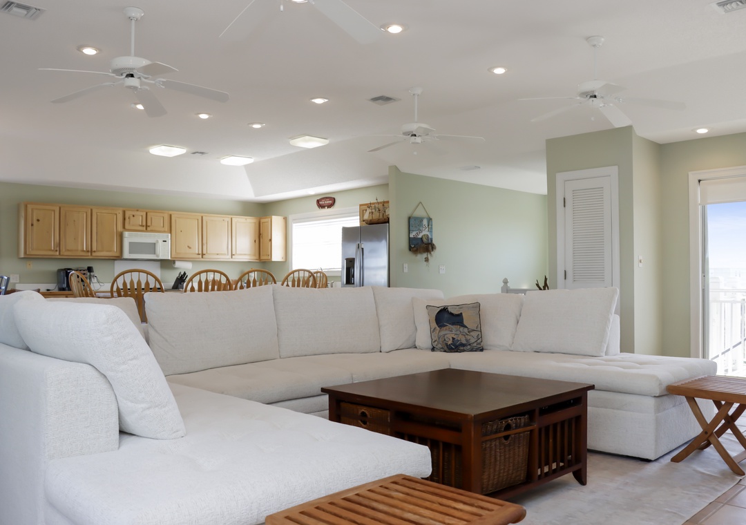 Large Bay Front Living Area
