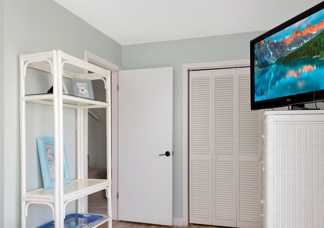 Bedroom 2 with TV