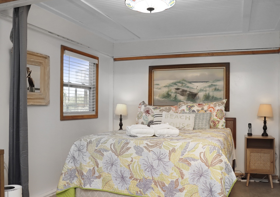 Ground Floor Mother-in-Law Suite Sleeps 2