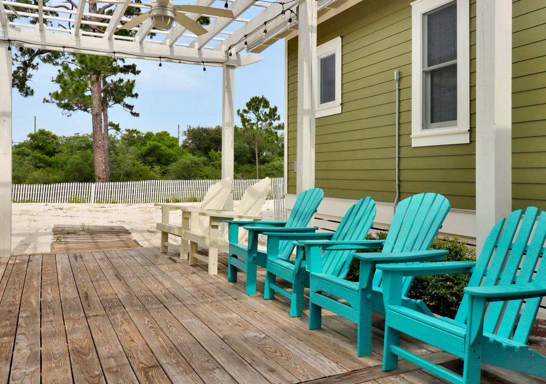 Lots of Outdoor Seating