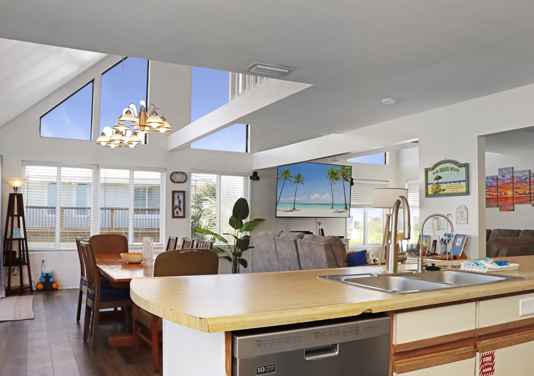 Kitchen, Dining and Living Area