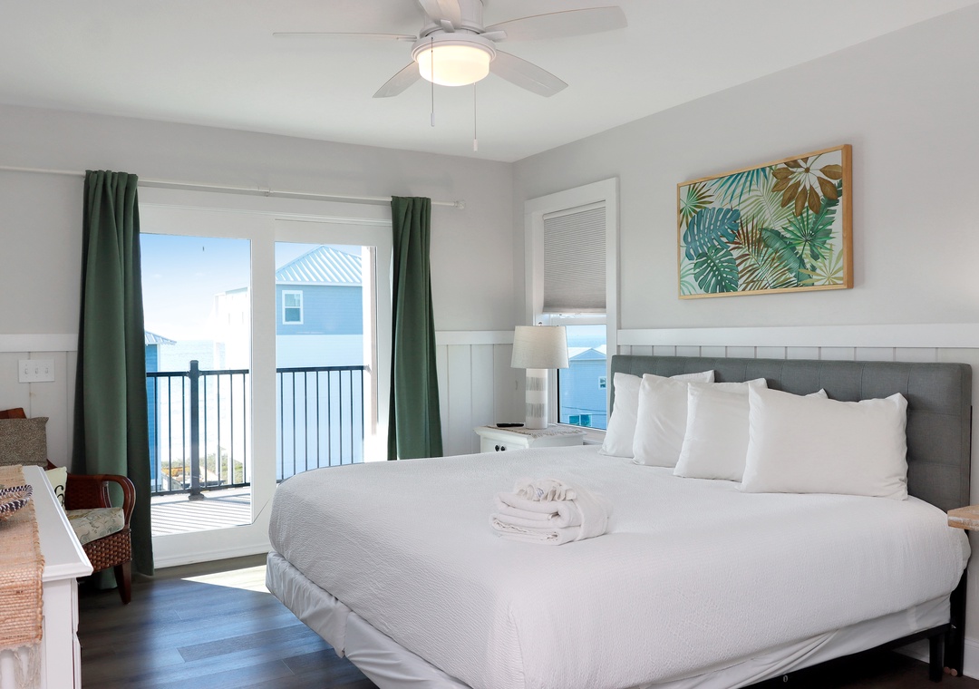 Bedroom 4 - Beach View Bedroom