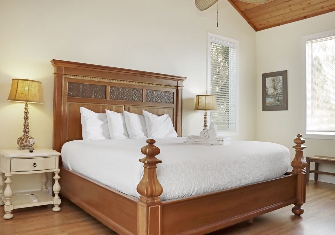 Bedroom 2 - King Bed