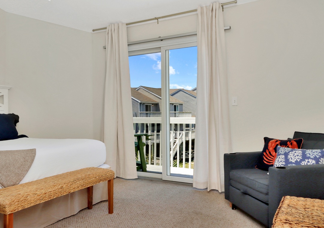 Bedroom 1 with Beach View Deck