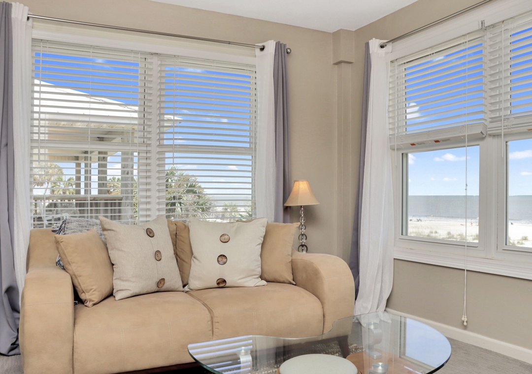 Bedroom 4 - Beach Front Sitting Room