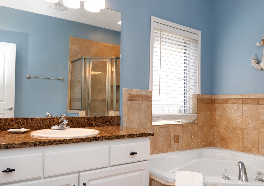 Bedroom 1 - Master Bathroom