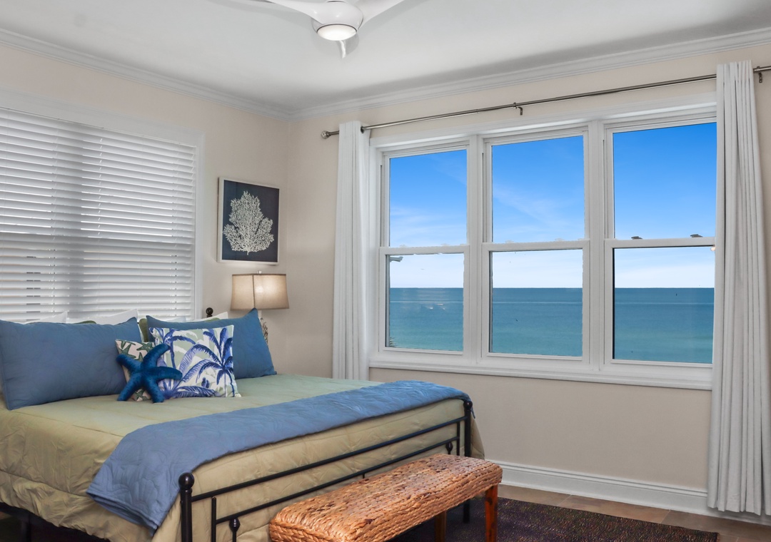 Bedroom 4 - Beach Front Master Bedroom