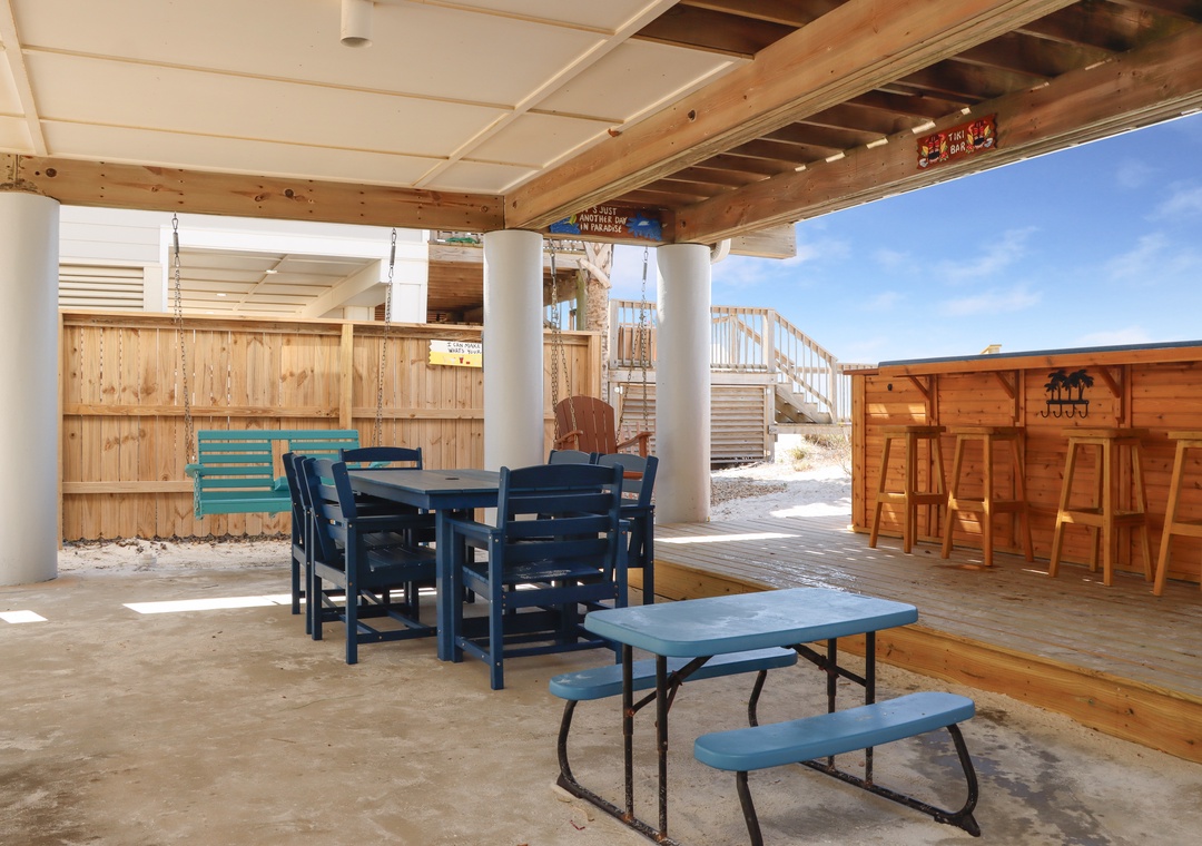 Outdoor Dining for the Kids